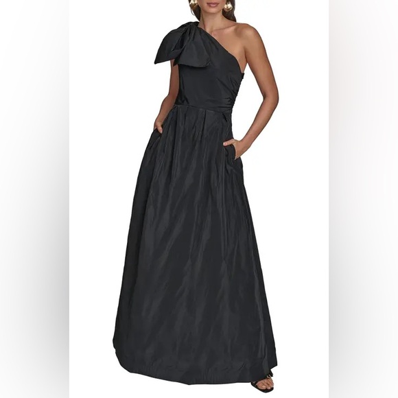 Bow One-Shoulder Gown Donna Karan New York - Picture 4 of 5
